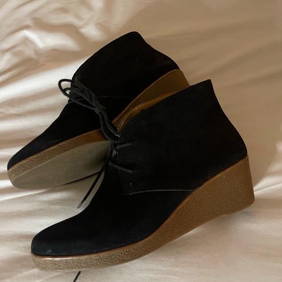 Lucky Brand Wedge Shoe - Picture 10 of 10